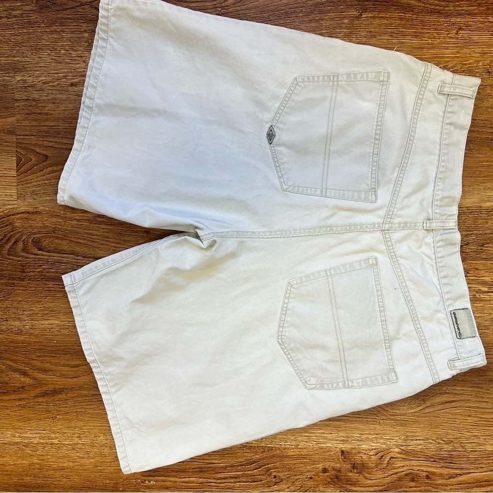 Quiksilver Men's Vintage Cream Khaki Shorts Size 34 90s Y2K - Picture 8 of 8